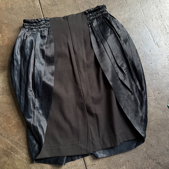 Vivienne Westwood 2016 Anglomania Blue Silk Like Cover on Black Skirt - Picture 3 of 9